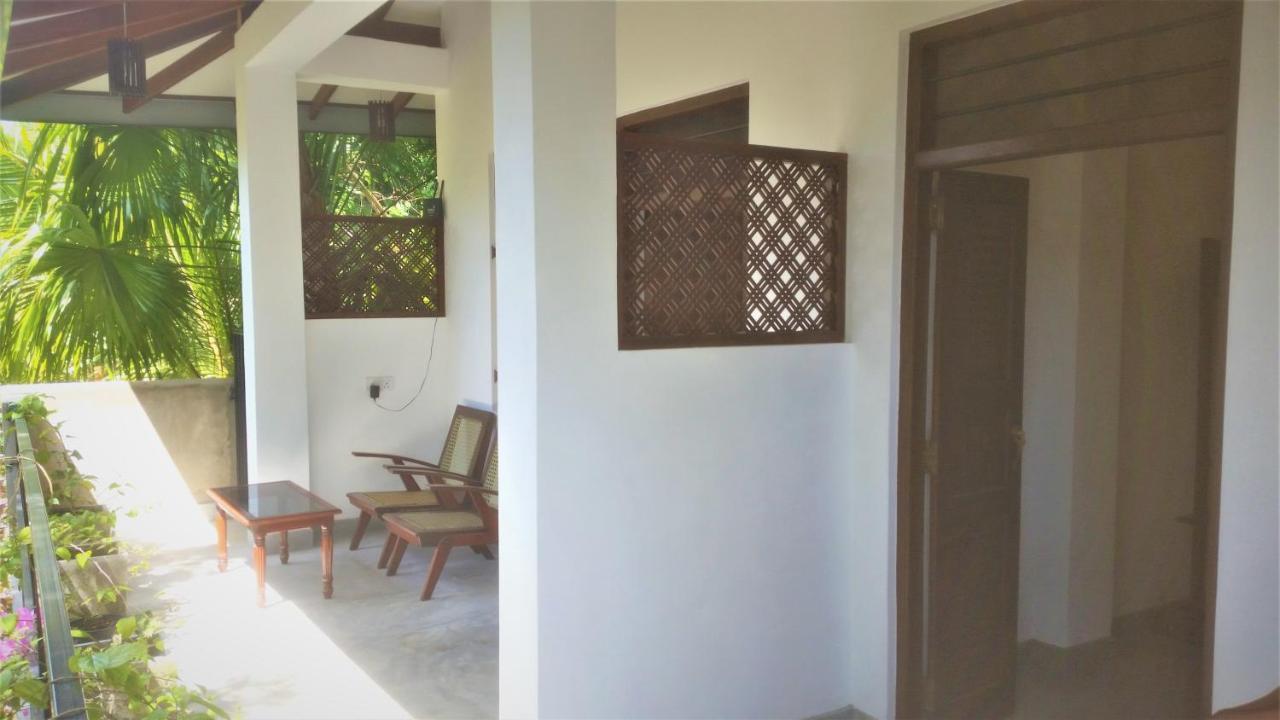 Appartement The Ed Corner - Hiriketiya à Dikwella Extérieur photo